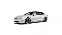 Все комплектации Model S получают обновленные силовые агрегаты, аккумуляторные блоки, аккумуляторные модули и приводы. Новая базовая модель S Long Range с двумя двигателями будет доступна в марте с запасом хода 660 км (на 16 км больше, чем у Long Ran