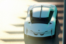 Его последний дизайн, получивший название Connected Dynamics, является развитием предыдущего концептуального дизайна BMW 2014 года.
