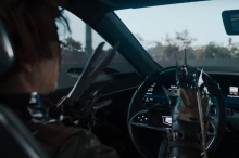 Cadillac дебютировал в новом рекламном ролике во время вчерашней игры вместе с рекламным роликом «Нет, Норвегия» с Уиллом Ферреллом в главной роли, с концептом Lyriq и актером Тимоти Шаламэ в роли сына Эдварда Руки-ножницы, Эдгара. Эдварда Руки-ножни