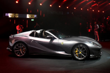 В это сложно поверить, но Ferrari 812 Superfast почти четыре года. В мире современных суперкаров это означает, что его преемник уже совсем близко. Однако до того, как появится новый Ferrari с передним расположением двигателя, итальянская марка позабо