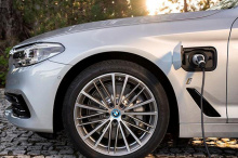 Согласно недавней регистрации товарного знака в EUIPO, BMW может еще раз изменить соглашение о названиях своих гибридных моделей, на этот раз выбрав «i Power».