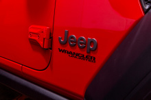 Продолжая празднование 80-летия, Jeep представил еще один специальный выпуск Wrangler, получивший название Wrangler 1941.