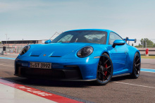 Финансовый директор Porsche Лутц Мешке пояснил, что «решение должно быть принято руководством и наблюдательным советом Volkswagen. Мы уже в значительной степени обсуждали преимущества такого первичного публичного размещения акций или листинга». Мешке