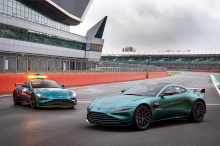 Вернувшись в качестве команды Aston Martin Cognizant Formula One в сезоне 2021 года, Aston Martin участвовал в гонках Формулы 1 более 60 лет назад. В то время как гоночная команда была занята подготовкой машины F1 к стартовой решетке, подразделение д