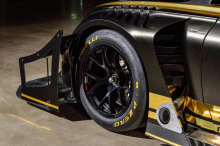 Поскольку автопроизводитель готовится к 2030 году полностью перейти на электричество и разработать синтетическое топливо для сохранения двигателей внутреннего сгорания, Bentley в настоящее время тестирует различные смеси топлив для автомобиля Pikes P
