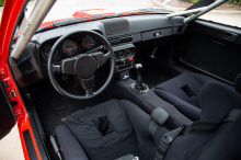 Но как насчет других Porsche, таких как 914, 924 и 928? У них нет заднего двигателя, как у 911, но они все же обладают своим уникальным набором качеств. И зачастую они могут быть более доступными, хотя бывают и исключения. Это одно из них. 1981 Porsc