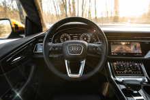 В прошлом году Audi обновил свою модельную линейку 2021 года с помощью информационно-развлекательной системы нового поколения MIB 3 (Modular Infotainment Toolkit), которая отличается значительно улучшенной производительностью, SiriusXM с 360L и интер