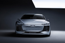 Audi недавно представил несколько потрясающих концептов и серийных автомобилей. Примеры таких моделей включают концепт A6 e-tron и сексуальный e-tron GT. Но у немецкой марки есть кое-что еще более интересное, или, лучше сказать, целых три более интер