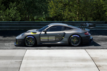 Новая модель отмечает 25-летие Manthey-Racing GmbH, и, как и великолепный Porsche 935, представленный еще в 2018 году, специальная серия основана на 911 GT2 RS Clubsport. Таким образом, 3,8-литровый оппозитный шестицилиндровый двигатель с двойным тур