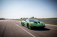 Согласно сообщениям, Lamborghini продолжит использовать свою формулу работы с внешним партнером, который будет заниматься повседневными делами по управлению гоночной командой и разработке автомобилей, но способ, которым это будет сделано, еще не опре