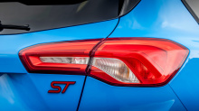 Новый Ford Focus ST Edition может похвастаться модернизацией шасси и особыми стилистическими дополнениями за 3,6 млн рублей.