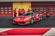 О да, Ferrari означает также дорожные суперкары, FFM также была местом, выбранным для представления публике суперкара Ferrari Daytona SP3 новой серии Icona, а также новых 812 Competizione и Competizione A.
