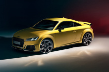 С этой целью Audi представил несколько новых матовых покрытий для пятицилиндровых моделей TT RS и RS Q3. Бренд из Ингольштадта заявляет, что спрос на эффектные лакокрасочные покрытия растет, поскольку покупатели хотят выразить свою индивидуальность и