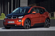 Несмотря на то, что BMW i3 уже почти десять лет, он по-прежнему выглядит как автомобиль, который путешествовал во времени из будущего. Но даже несмотря на то, что он все еще выглядит относительно свежим, баварцы решают прекратить его производство в б