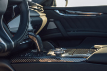 Поскольку покупатели с нетерпением ждут появления нового компактного кроссовера Maserati Grecale, полностью электрической замены Gran Turismo и суперкара MC20, трудно оставаться в восторге от существующей линейки продуктов автопроизводителя. Maserati