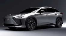Генеральный директор Toyota Акио Тойода сказал, что хочет, чтобы это была концепция «электромобиля со спортивной батареей», и подчеркнул, что модель имеет целевое время разгона до сотни «в низком двухсекундном диапазоне».
