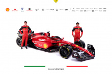 F1-75 отличается совершенно новым внешним видом и потрясающими ливреями Rosso и Nero, которые также присутствуют на гоночных костюмах пилотов. Автомобиль 2022 года полностью новый, кроме двигателя.