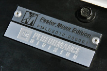 Fesler работал с Baer над 15-дюймовым ротором и тормозами с шестипоршневыми суппортами, установленными спереди и сзади. Сцепление усиливается шинами Continental ExtremeContact DWS в сочетании с комплектом ярких 22-дюймовых колес Asanti FS-914.