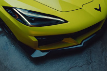 Чтобы люди больше знали о разработке новейшего Z06, у Chevy есть плейлист с видеороликами под названием «Corvette Academy». 