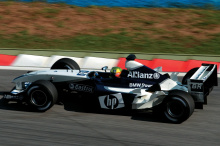 В последний раз, когда BMW участвовал в стартовой решетке Формулы-1, это было связано с Sauber — теперь связанным с Alfa Romeo — во время которого BMW Sauber одержал единственную победу с Робертом Кубицей, опередив Ника Хайдфельда в финише 1-2 в Кана