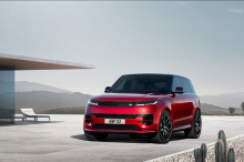 Новый Range Rover Sport будет разминаться в знаменитом подъеме на холм и воспользуется возможностью, чтобы продемонстрировать новую архитектуру шасси, систему пневматической подвески и, самое главное, новый двигатель V8 с двойным турбонаддувом мощнос