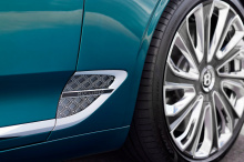 Британский люксовый бренд недавно представил коллекцию Mulliner Riviera, основанную на кабриолете Bentley Continental GT Convertible. Эта коллекция будет доступна исключительно через Bentley Monaco, который служит центральным дилерским центром для эл