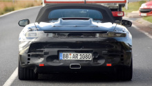 Выступая на бизнес-обновлении Porsche ранее в этом году, генеральный директор Оливер Блюм сказал: «Mission R станет источником вдохновения для серии наших спортивных автомобилей 718 со средним расположением двигателя. В середине десятилетия мы хотим 