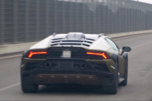 Lamborghini уже представила краткий обзор автомобиля, но это наш первый нефильтрованный взгляд.