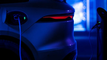 В 2023 году линейка F-Pace будет оптимизирована, поскольку Jaguar стремится сделать своего конкурента BMW X3 лучше, чем когда-либо. Появились технологические обновления и улучшения эффективности, и теперь новый F-Pace можно заказать по цене от 4,1 мл