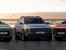 Команда дизайнеров Hyundai, возглавляемая Санг Юпом Ли, придала экстерьеру автомобиля более мускулистый и высокотехнологичный вид. Сначала она разработала полностью электрическую версию, а затем перенесла свои принципы на версии, использующие мощност