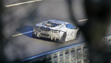 Преемник Aventador будет основываться на стилях, представленных в модели Sian, выпущенной ограниченным тиражом, с большой Y-образной фарой и четко вылепленным капотом, повторяющим капот культового Countach.