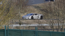 Lamborghini попрощалась с Aventador в прошлом году, и в 2023 году в центре внимания окажется следующая версия автомобиля с двигателем V12. Мы уже видели прототипы автомобиля, испытываемого на дорогах общего пользования, и теперь появились новые патен