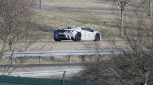 Lamborghini попрощалась с Aventador в прошлом году, и в 2023 году в центре внимания окажется следующая версия автомобиля с двигателем V12. Мы уже видели прототипы автомобиля, испытываемого на дорогах общего пользования, и теперь появились новые патен