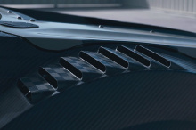 Инженеры Honda Performance Development работают в Auto Development Center над созданием 800-сильного Honda CR-V Hybrid специально для гоночной трассы. Автомобиль проекта CR-V Hybrid Racer очень уместно назван, его полноценный дебют состоится 28 февра