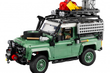 Land Rover отмечает 75-летие бренда Lego и комплектом Lego Icons Classic Land Rover Defender 90 из 2336 деталей. Он рекламируется как «формат два в одном», что означает, что модель может быть построена как дорожная версия или настроена для экспедиций