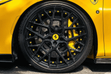 900-сильный Ferrari F8 с полным комплектом из карбона выходит на рынок