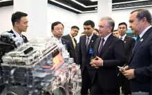 В ходе этого визита Мирзиёев и Ван Чуанфу, президент BYD, провели дистанционную церемонию запуска производства на новом заводе BYD в Узбекистане, ознаменовав официальный запуск производства Song Plus DM-i, первого автомобиля с этого предприятия. Кром