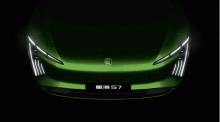 Это совершенно новый полностью электрический седан Xinghai S7 от Dongfeng Forthing