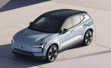 19 мая в Китае официально будет представлен небольшой внедорожник Volvo pure electric EX30 с ценовым диапазоном от 200 800 до 255 800 юаней (2,55-3,25 млн рублей):