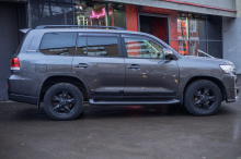 108901 Заказать тюнинг обвес и антихром для Toyota Land Cruiser под ключ в Топ Тюнинг Москва