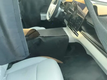 В 2025 году Xpeng G6 получит 81 обновление, включая значительные изменения во внешнем виде, интерьере и технологиях.