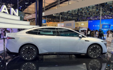 N7 — это первый электрический седан, разработанный на новой энергетической платформе Dongfeng Nissan. Его презентация прошла в рамках обновлённой стратегии совместного предприятия по ускорению реализации плана электрификации.