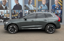 По сравнению с ключевыми конкурентами — Audi Q5L и Cadillac XT5 — XC60 выигрывает за счёт повышенной безопасности и привлекательной цены.