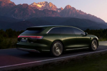 Автомобиль, который является первым универсалом в рамках альянса Harmony Intelligent Mobility Alliance (HIMA), поступит в продажу осенью этого года.