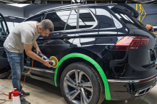 Зона риска Volkswagen Tiguan 2021 в полиуретановую пленку + керамика кузова 
