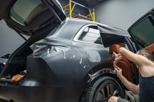 Оклейка сатиновым полиуретаном всего ЛКП кузова Lixiang L7 в Топ Тюнинг Москва