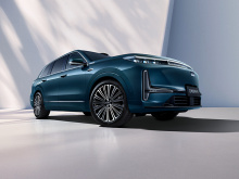 батарея ёмкостью 18,4 кВт·ч: запас хода на чистом электричестве — 100 км, полный пробег — 1325 км;