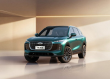 Для справки: Tiggo 8 Zhuoyue Edition стоит от 109 900 до 119 900 юаней (от 1,28 до 1,4 млн рублей). Модель оснащена двигателем 1,5TCI с максимальной мощностью 115 кВт (154 л. с.) и максимальным крутящим моментом 230 Нм.