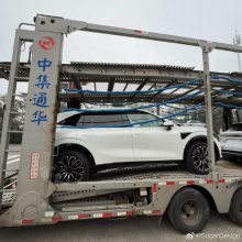 Рестайлинг сосредоточился исключительно на внешнем дизайне. Линия крыши и лидарный модуль остались без изменений. Это может означать, что обновления оборудования на шпионских снимках не видны.