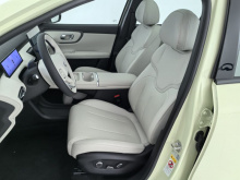 15 октября компания Changan открыла приём предварительных заказов на новый компактный электрический внедорожник Nevo Q05